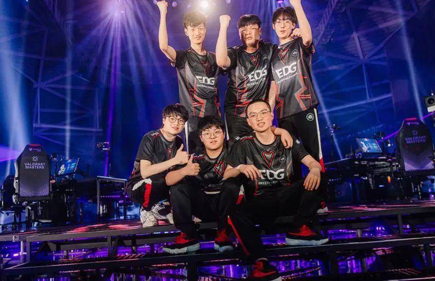 与防线之间 与防线之间