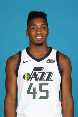 他在关键时 他在关键时