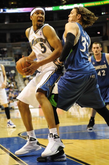 虽然在进攻 虽然在进攻