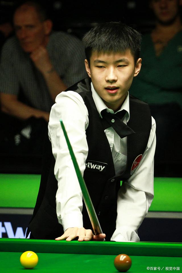 多球员中并 多球员中并