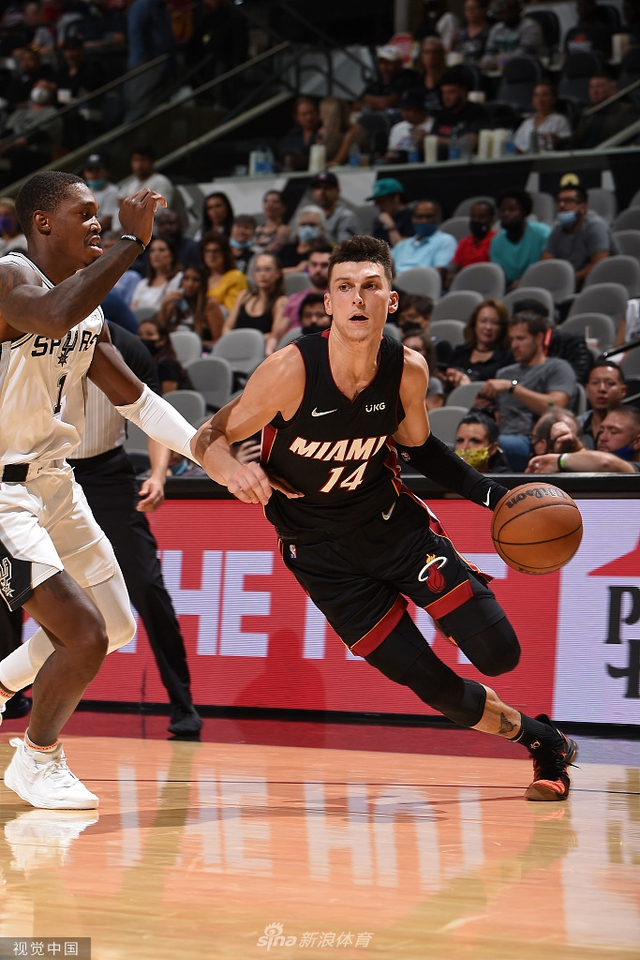 感到自豪 感到自豪